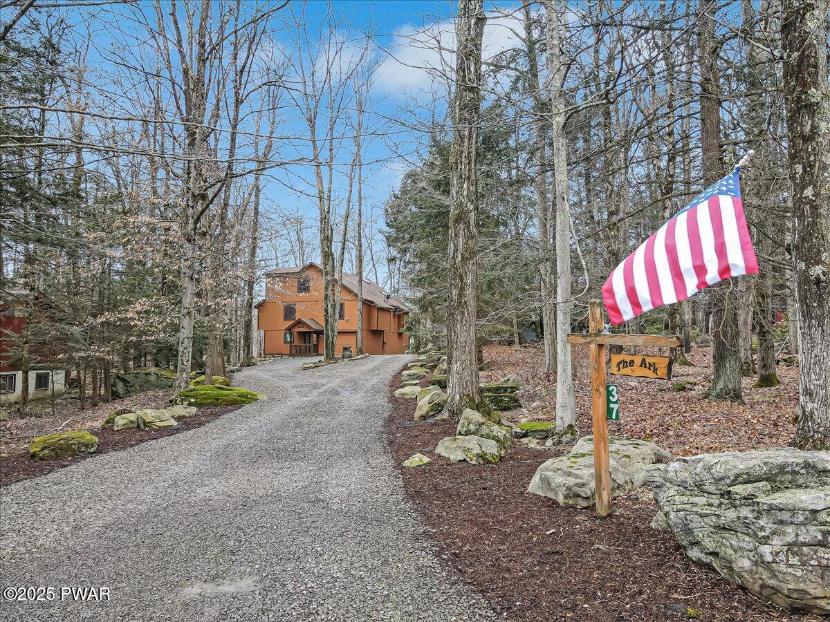 753 Deerfield Road Lake Ariel, PA 18436 - Photo 3 of 147
