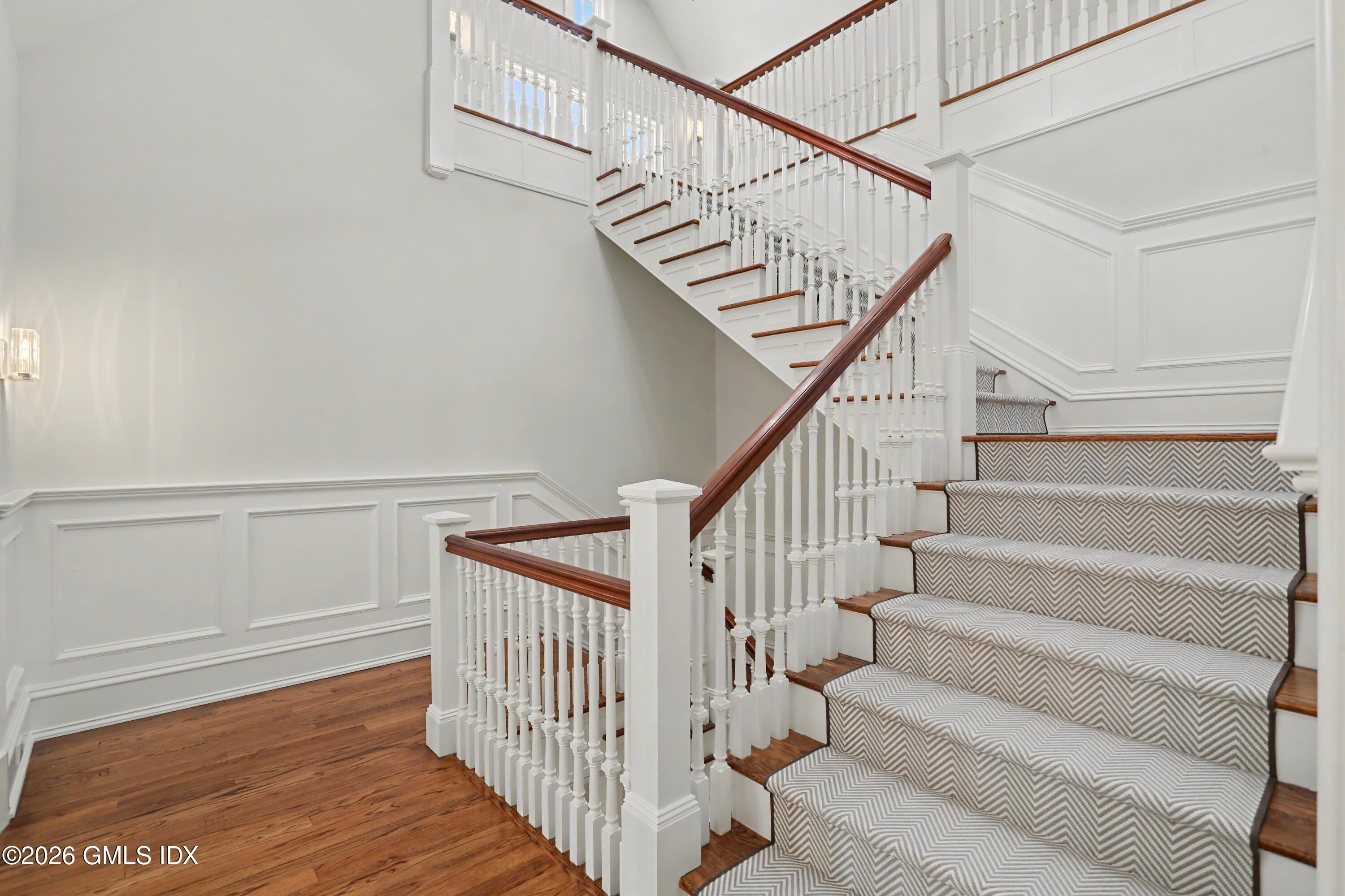 170 Old Mill Road Greenwich, CT 06831 - Photo 17 of 36 Stairway