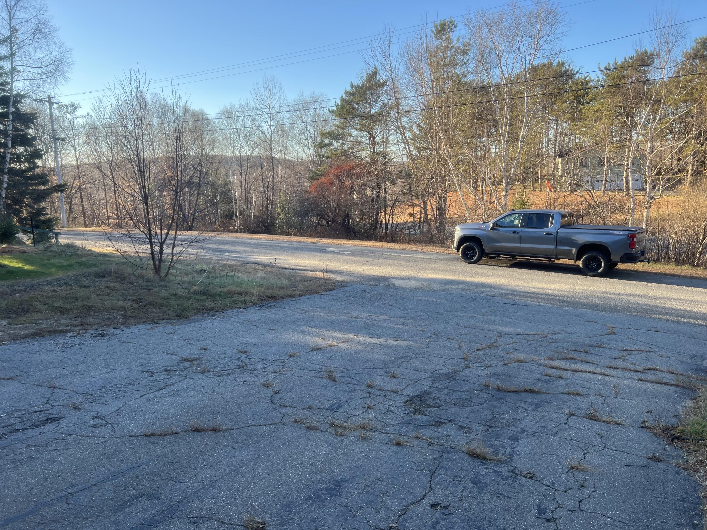 23 Hillcrest Avenue Millinocket, ME 04462 - Photo 7 of 31 IMG_1920