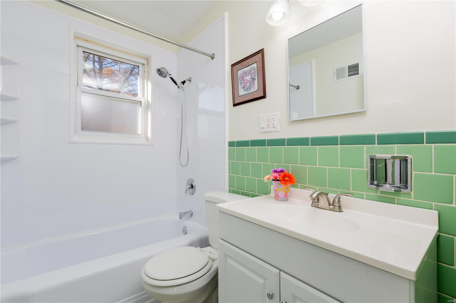 1631 Parker Road St. Louis, MO 63138 - Photo 16 of 23 Gallery Image 16