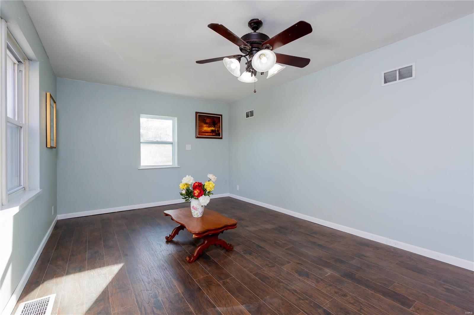 1631 Parker Road St. Louis, MO 63138 - Photo 3 of 23 Gallery Image 3