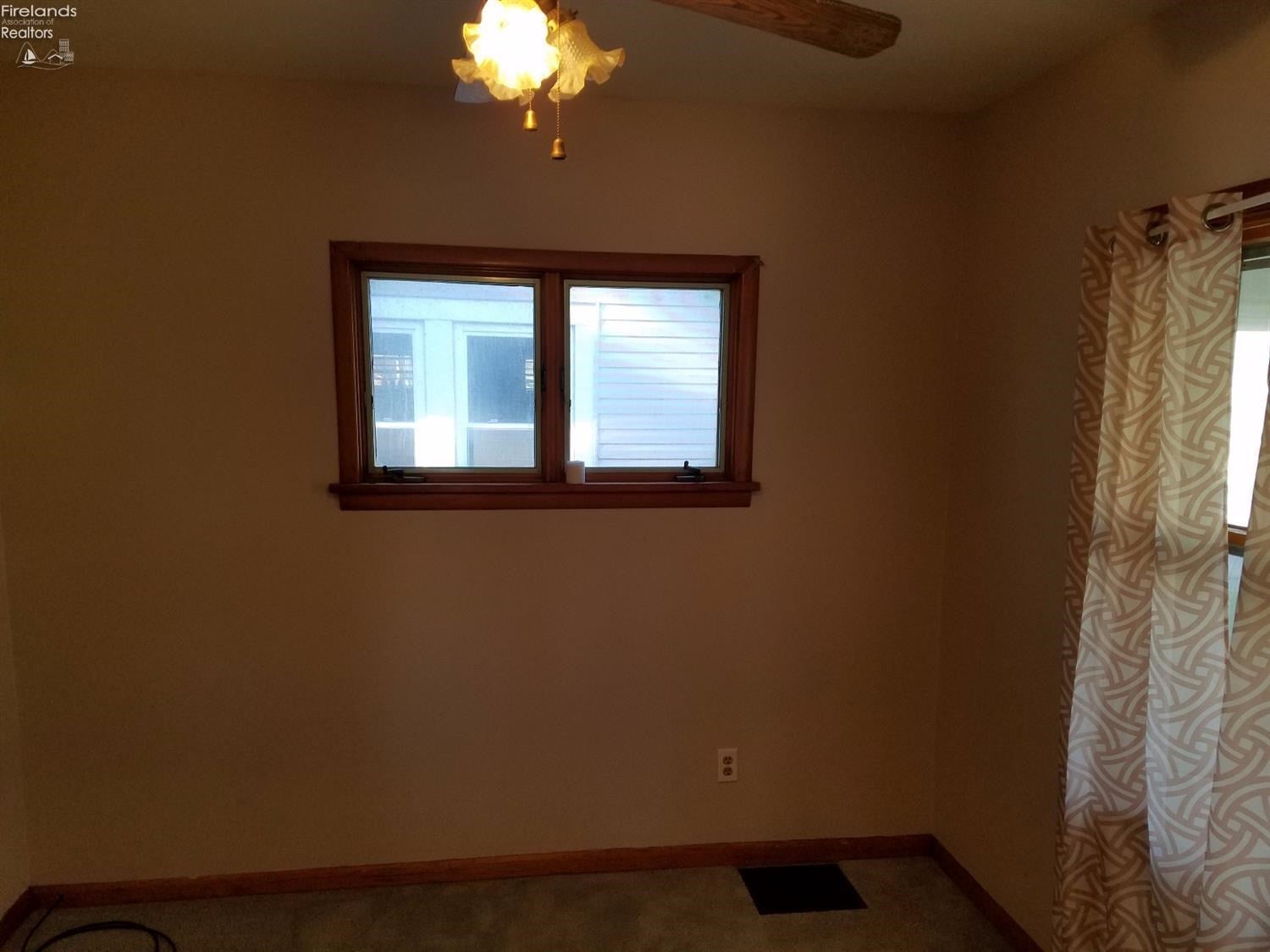 1105 Hollyrood Road Sandusky, OH 44870 - Photo 6 of 9 Gallery Image 6