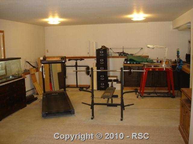 12035 Windmill Road Colorado Springs, CO 80908 - Photo 7 of 16