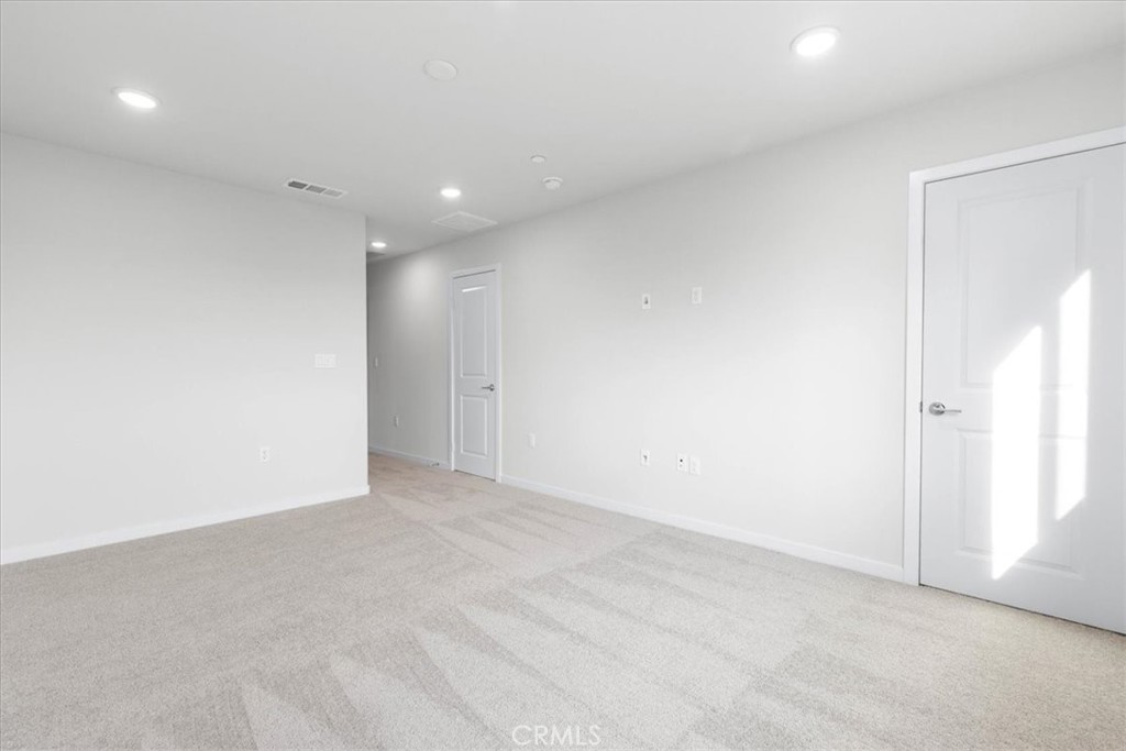9516 Hannah Way Riverside, CA 92503 - Photo 15 of 19