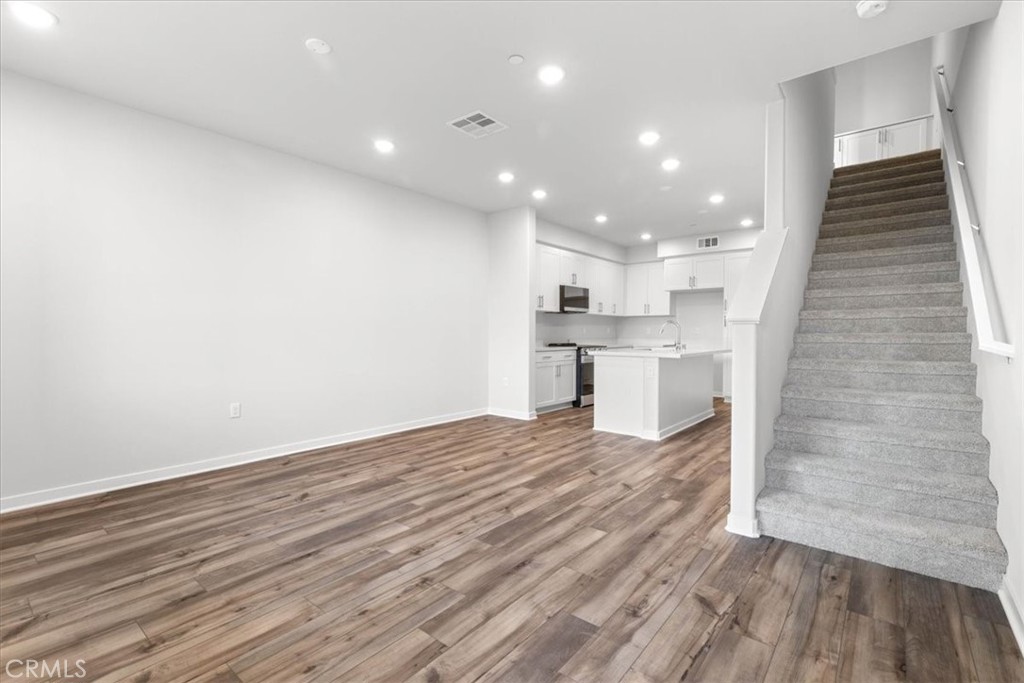 9516 Hannah Way Riverside, CA 92503 - Photo 9 of 19