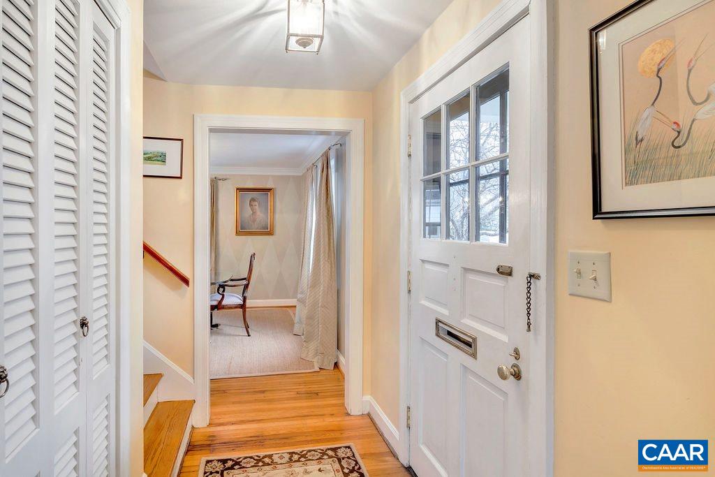 1508 Rutledge Avenue Charlottesville, VA 22903 - Photo 3 of 27 Gallery Image 3