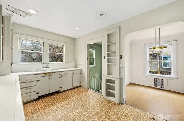 $850,000 | 1142 North 77th Street, Seattle, WA 98103