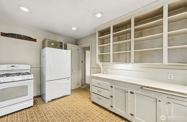 $850,000 | 1142 North 77th Street, Seattle, WA 98103