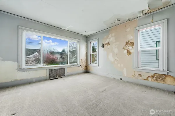 $850,000 | 1142 North 77th Street, Seattle, WA 98103