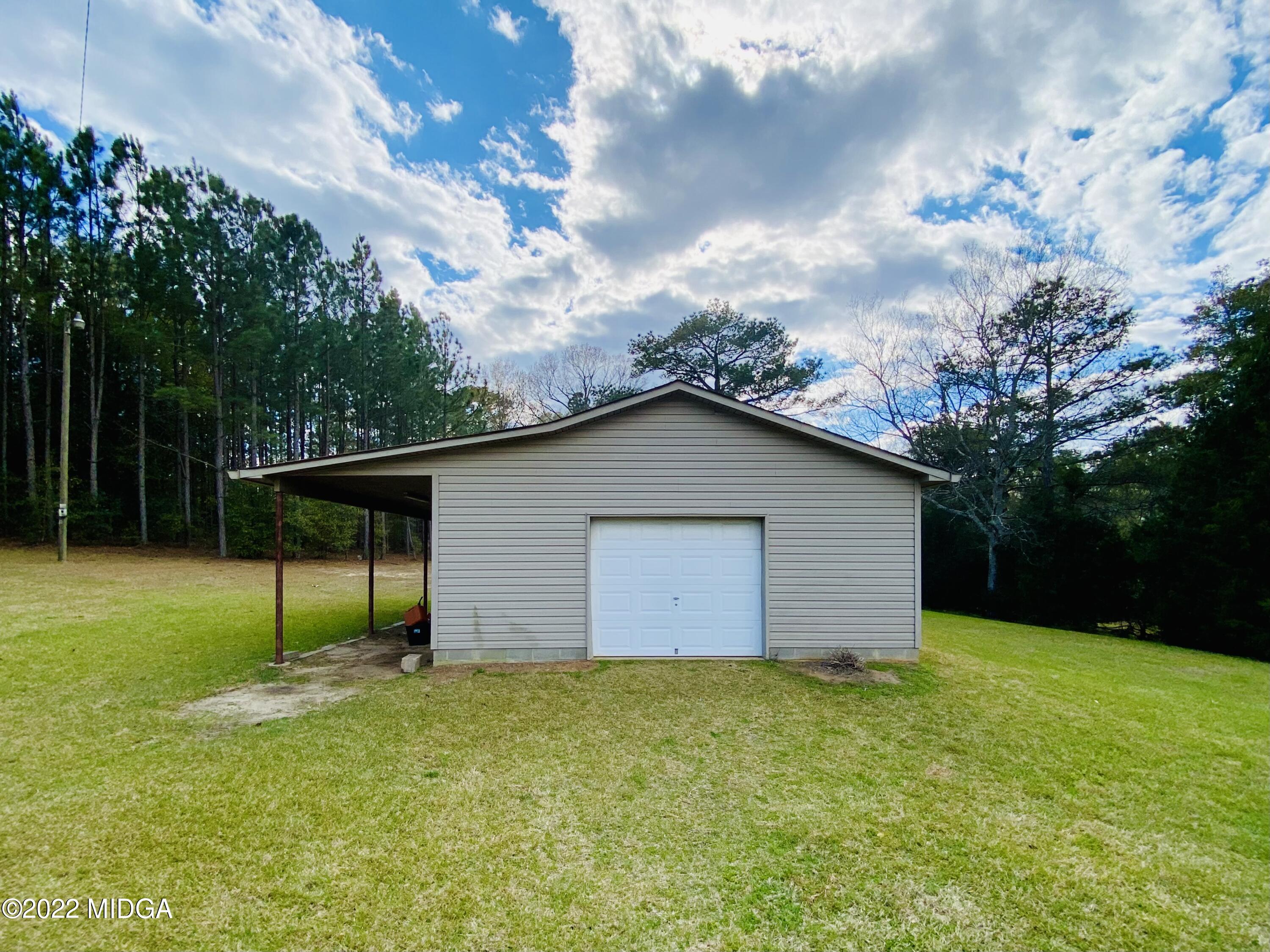 4368 Dixon Road Lizella, GA 31052 - Photo 30 of 41 IMG_4818