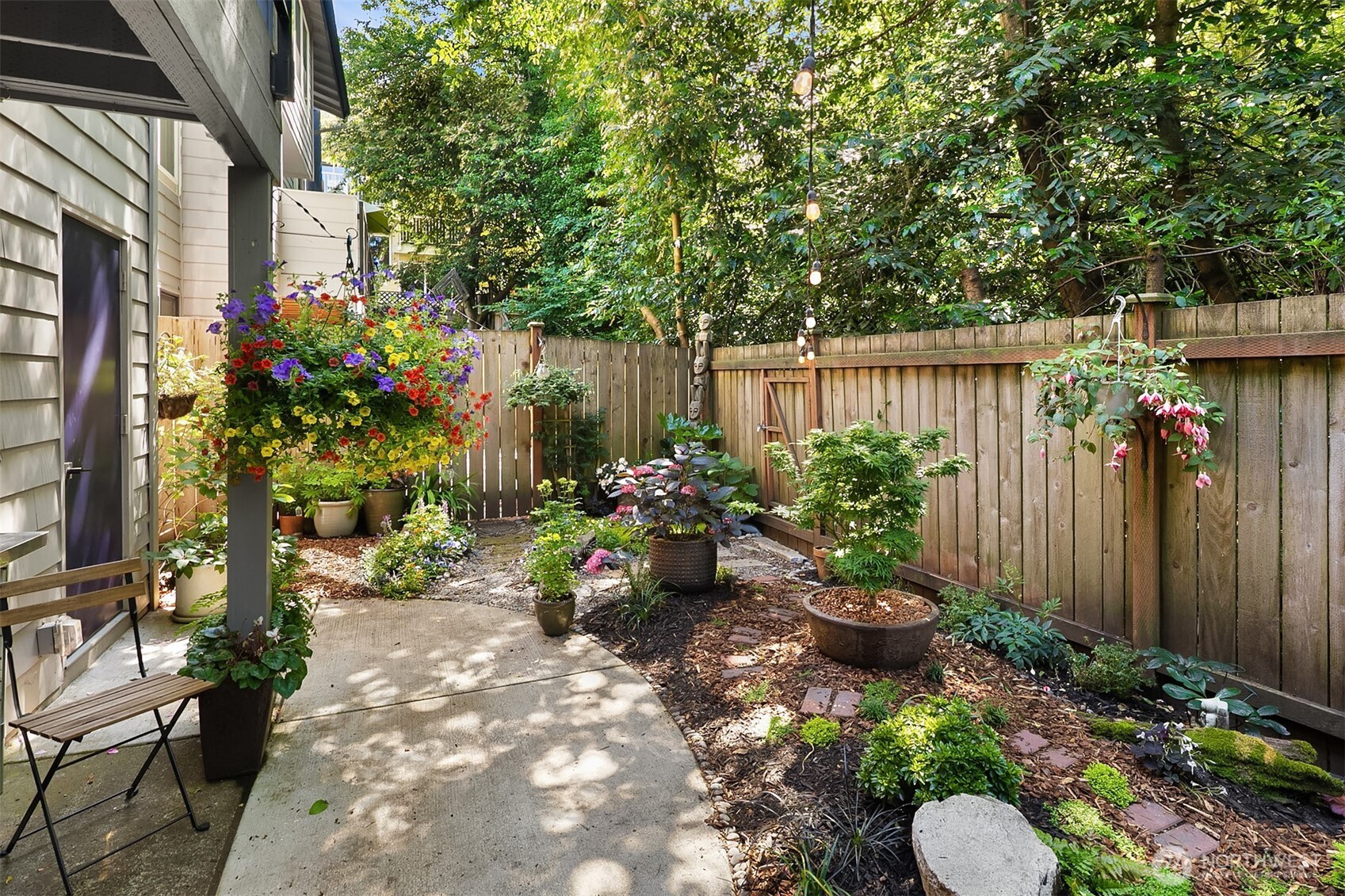 15628 8th Avenue Southwest, Unit B Burien, WA 98166 - Photo 28 of 39