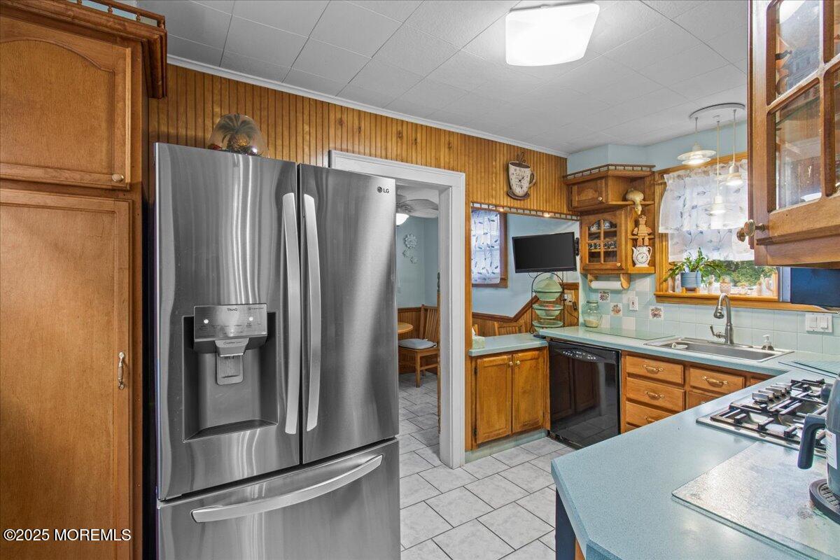 73 2nd Street Keyport, NJ 07735 - Photo 7 of 49 31-IMG_0510