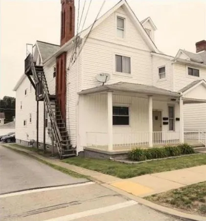 a view of a white house
