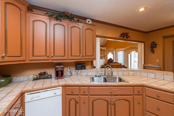 $350,000 | 259 East Cobbville Drive, Canton, MS 39046