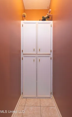 $350,000 | 259 East Cobbville Drive, Canton, MS 39046