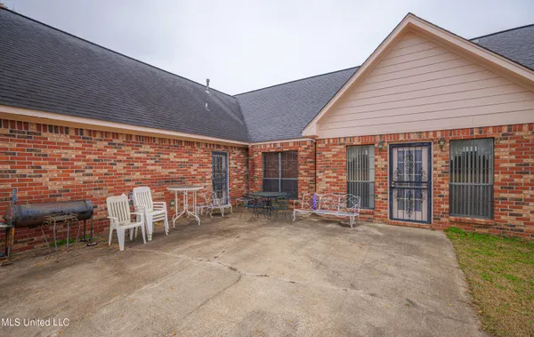 $350,000 | 259 East Cobbville Drive, Canton, MS 39046