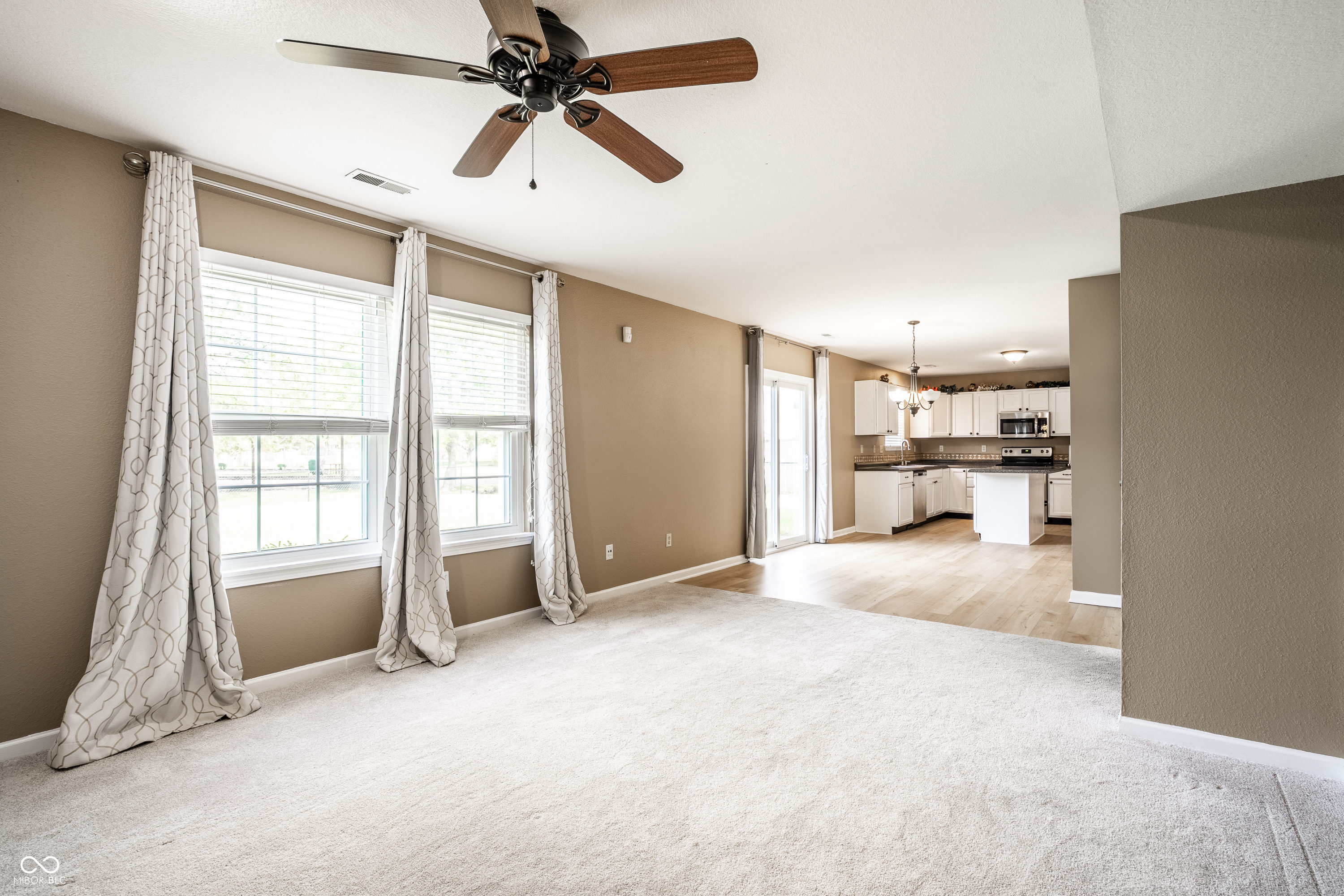 9842 Herald Square Fishers, IN 46038 - Photo 12 of 38 Gallery Image 12