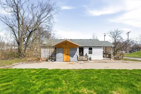 $1 | 3120 Highland Avenue, Kansas City, MO 64109