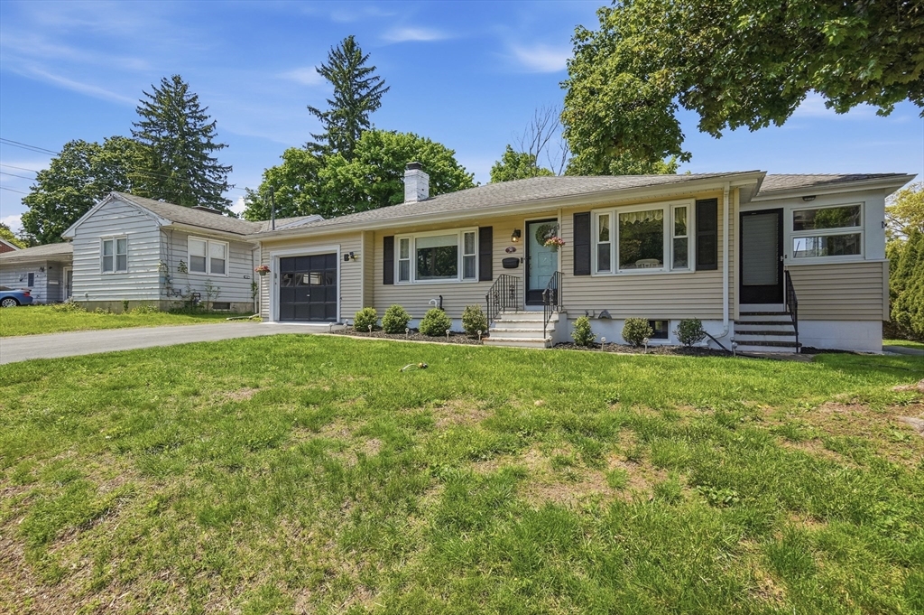 36 Glenn Road Lowell, MA 01852 - Photo 2 of 39