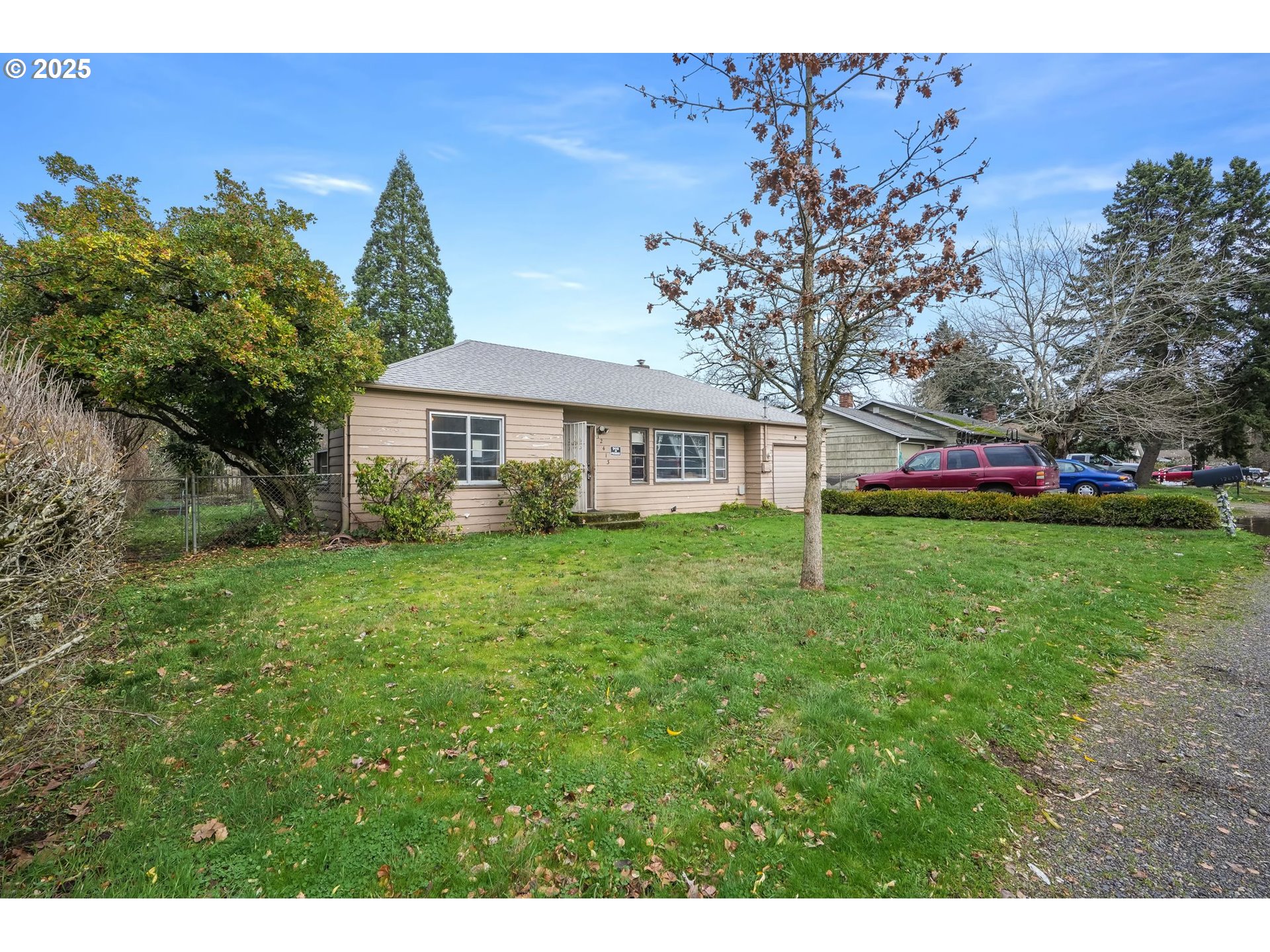 12413 Southeast Mill Street Portland, OR 97233 - Photo 27 of 34