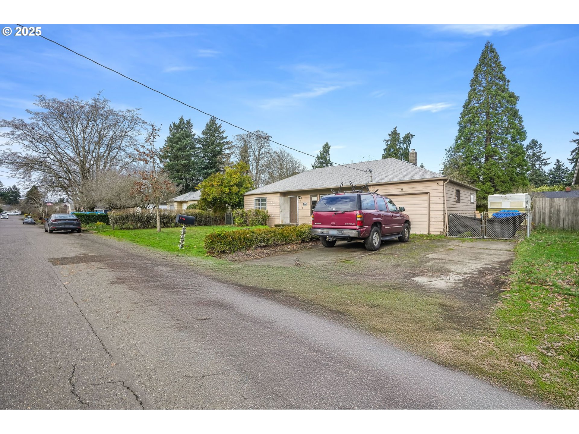 12413 Southeast Mill Street Portland, OR 97233 - Photo 29 of 34