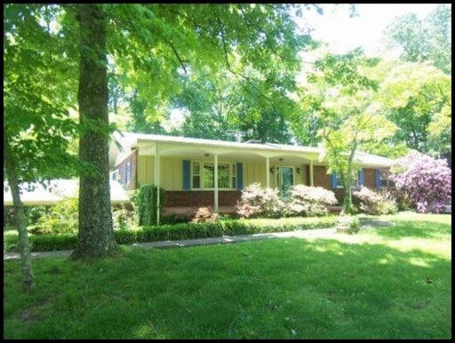 196 Long Hollow Road Clinton, TN 37716 - Photo 1 of 1 Primary Photo