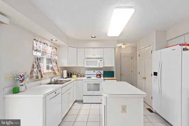 $400,000 | 304 Watertons Way, Joppa, MD 21085