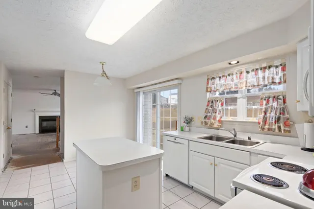 $400,000 | 304 Watertons Way, Joppa, MD 21085