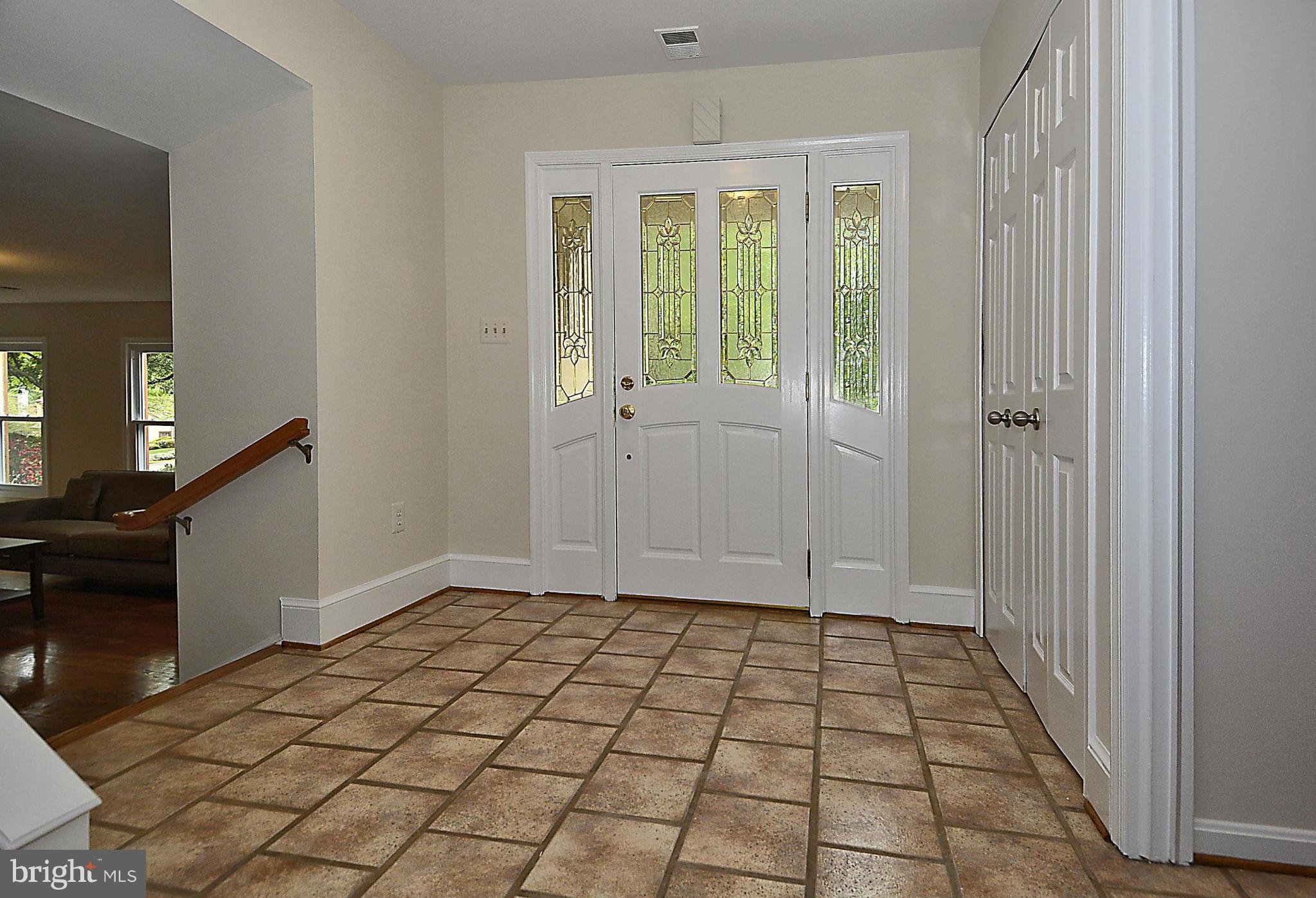 11822 Riders Lane Reston, VA 20191 - Photo 2 of 29 Interior (General)