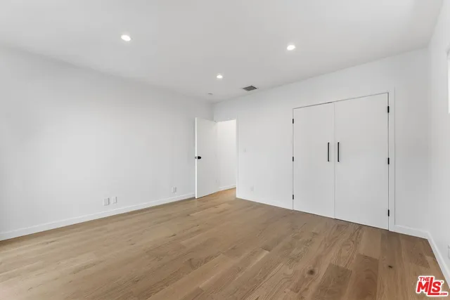 $10,000 | 8833 Ashcroft Avenue, West Hollywood, CA 90048