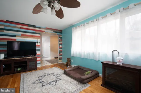 $379,900 | 28 Worral Court, Newark, DE 19711