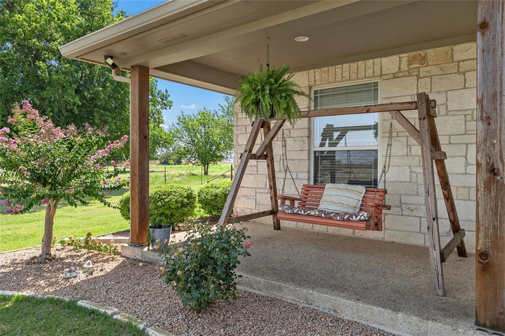 2765 Pleasant Run Road McGregor, TX 76657 - Photo 3 of 40