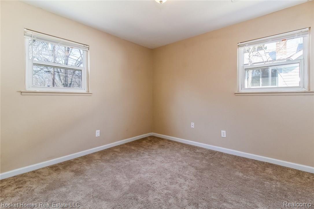 19981 Rensellor Street Livonia, MI 48152 - Photo 17 of 24 017-Bedroom-5572828-medium.jpg