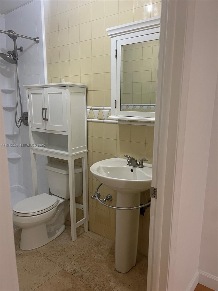 13848 Southwest 64th Street Miami, FL 33183 - Photo 5 of 7