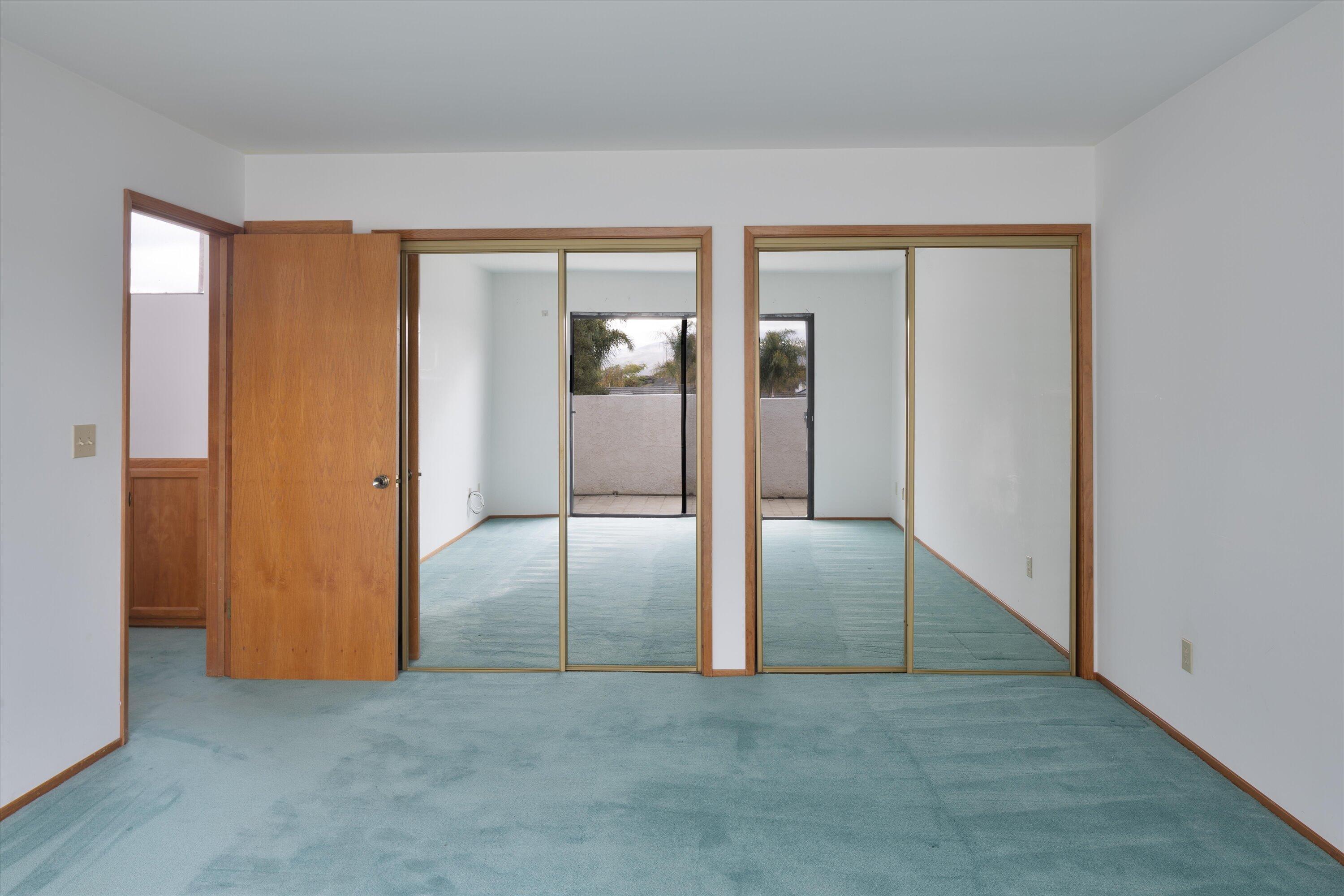 970 Onstott Road Lompoc, CA 93436 - Photo 25 of 38 an empty room with windows and closet
