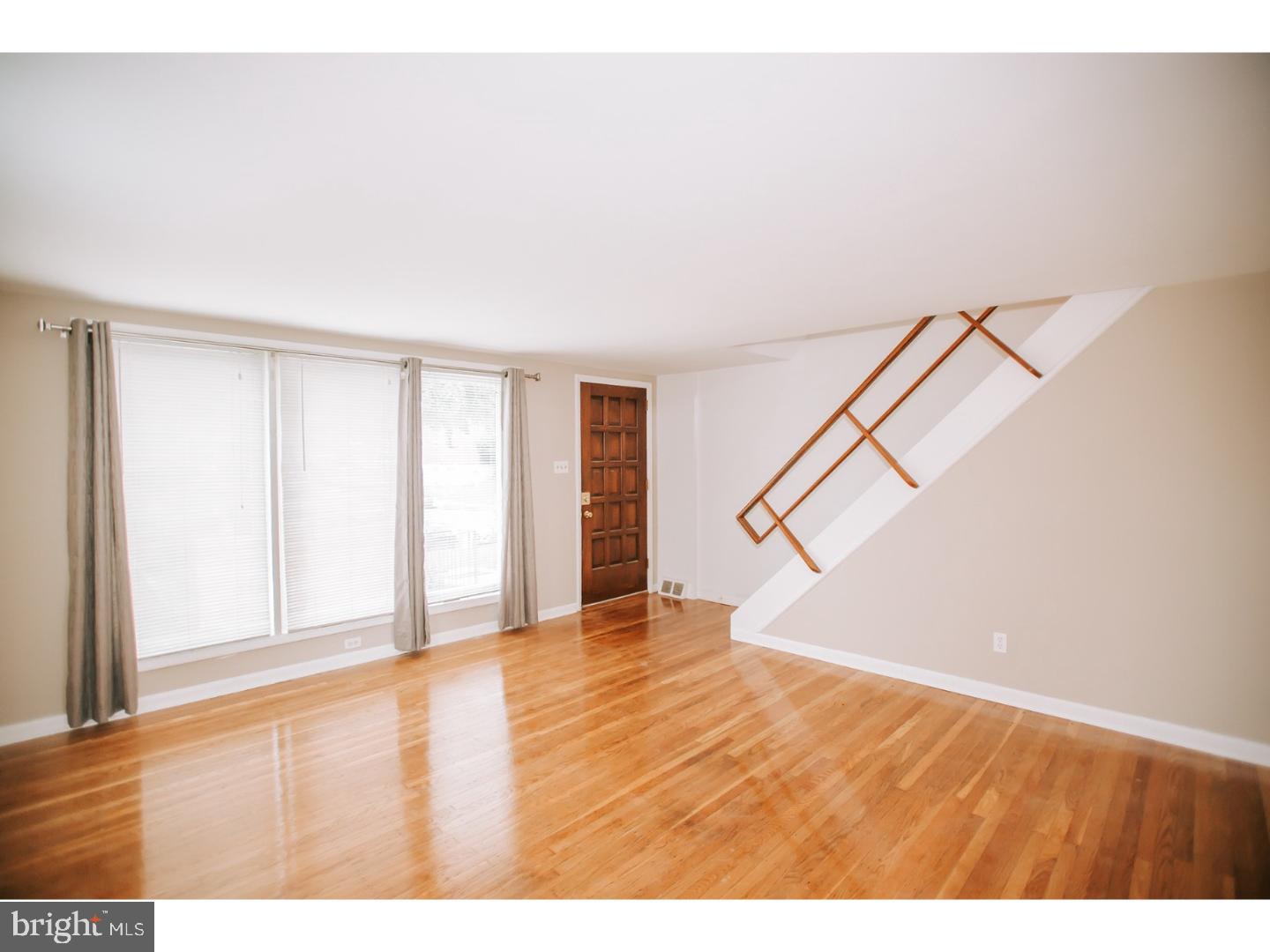 3407 Primrose Road Philadelphia, PA 19114 - Photo 3 of 15 Gallery Image 3