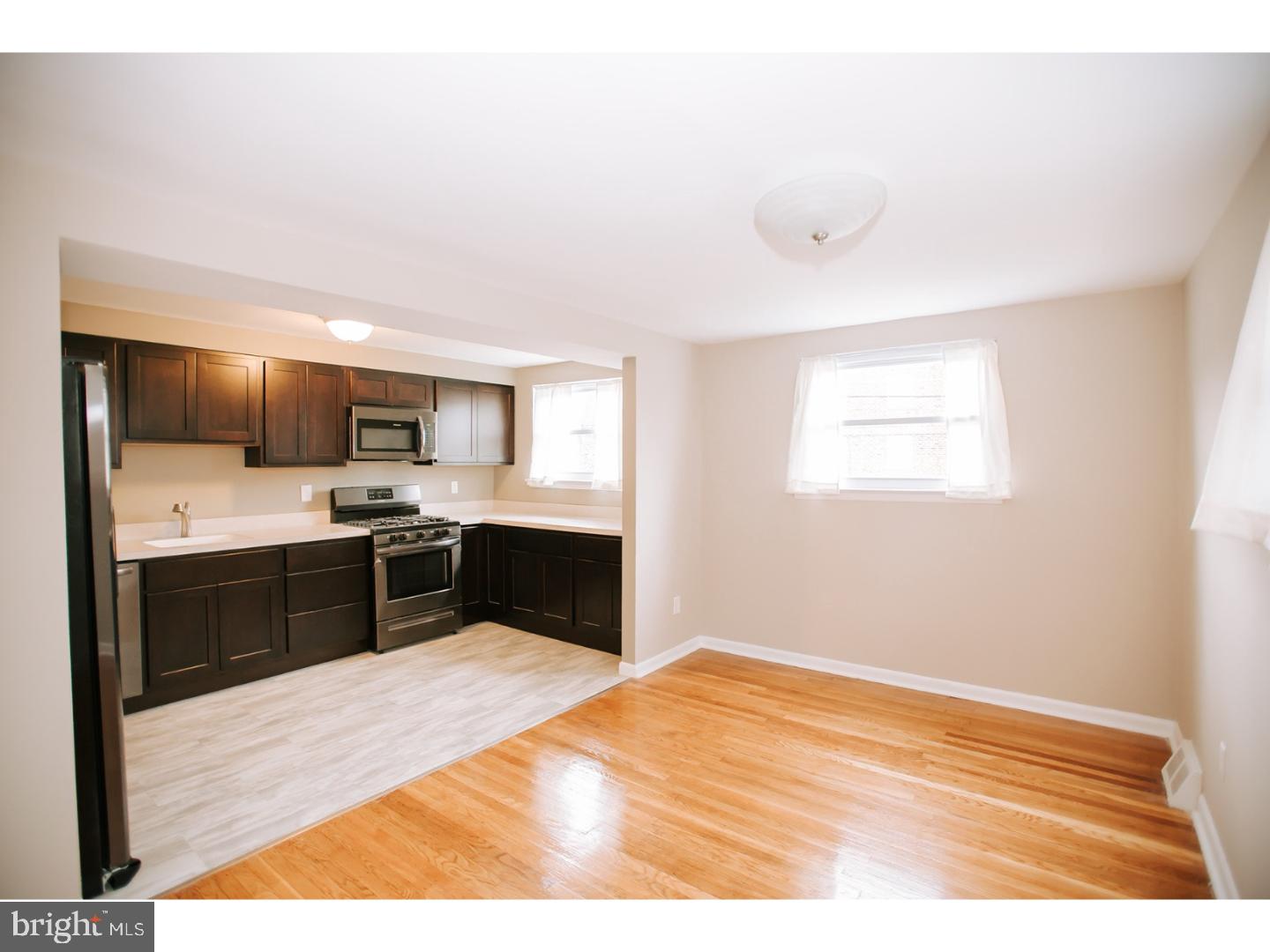 3407 Primrose Road Philadelphia, PA 19114 - Photo 5 of 15 Gallery Image 5