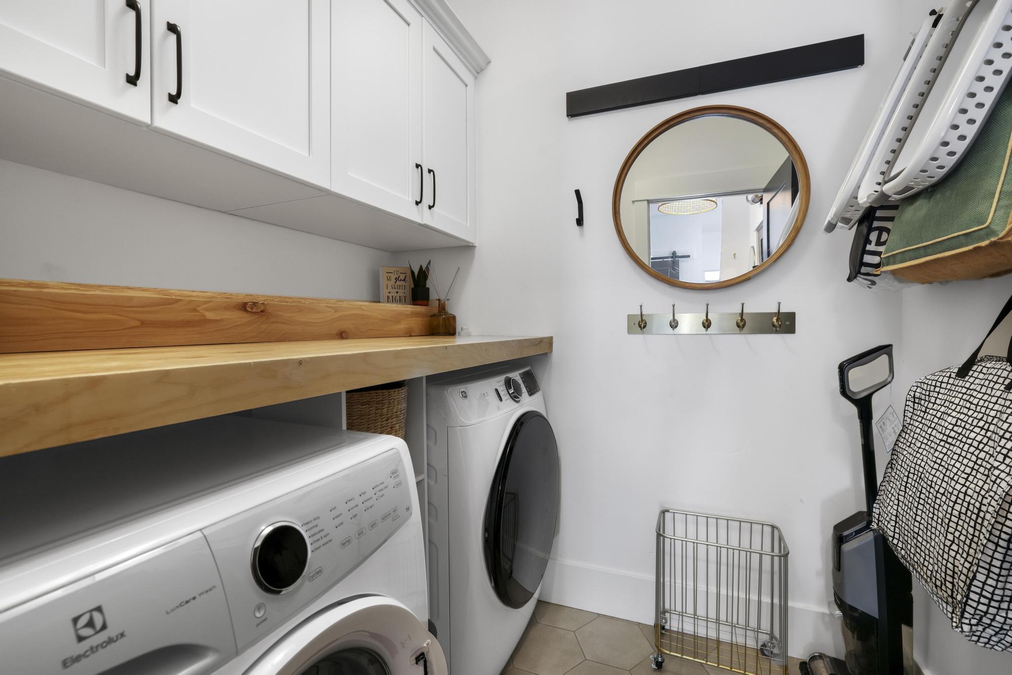 382 Winterberry Loop Hailey, ID 83333 - Photo 35 of 43 Laundry Room