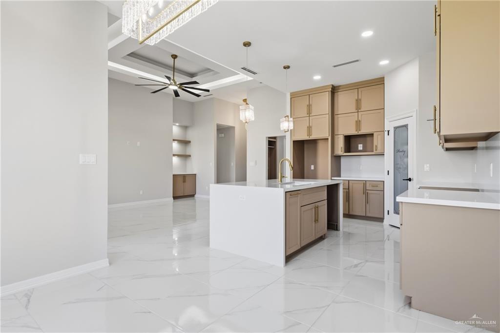 421 Serg Loop Alamo, TX 78516 - Photo 4 of 15