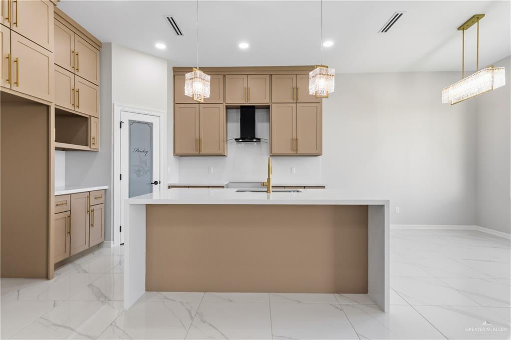 421 Serg Loop Alamo, TX 78516 - Photo 7 of 15