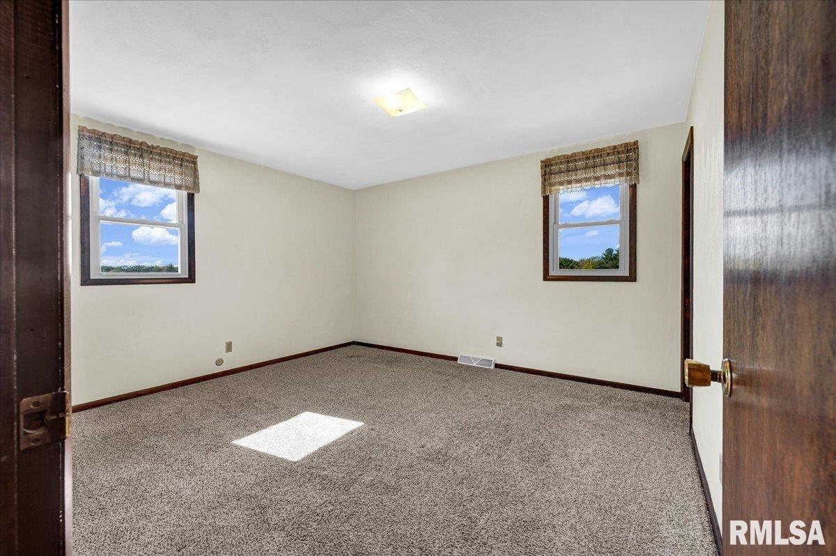 5929 North Heinz Lane Edwards, IL 61528 - Photo 14 of 35 Gallery Image 14