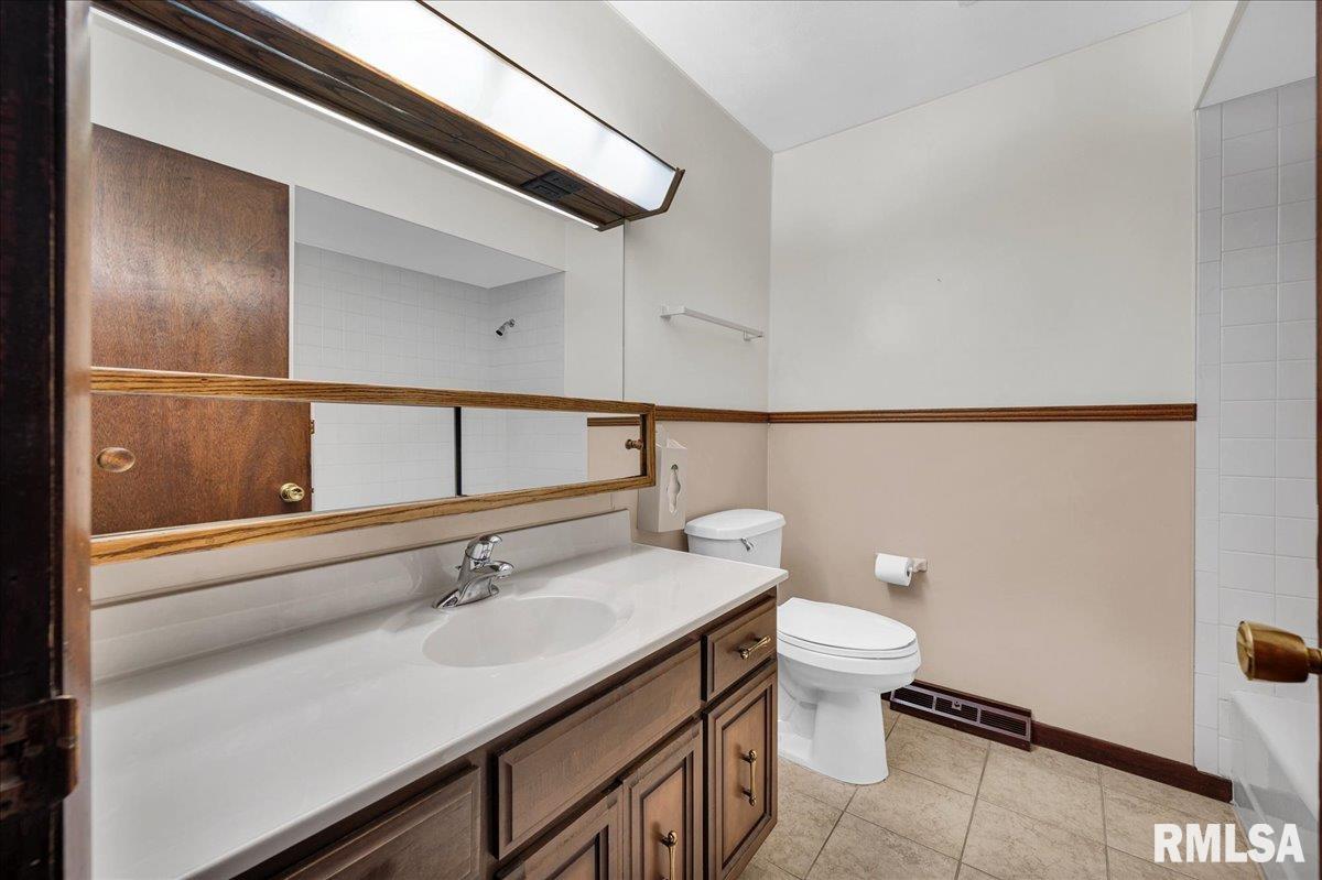 5929 North Heinz Lane Edwards, IL 61528 - Photo 19 of 35 Gallery Image 19