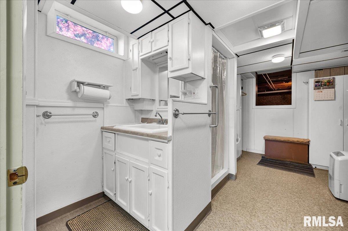 5929 North Heinz Lane Edwards, IL 61528 - Photo 27 of 35 Gallery Image 27