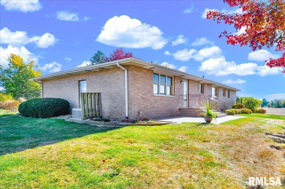 5929 North Heinz Lane Edwards, IL 61528 - Photo 4 of 35 Gallery Image 4