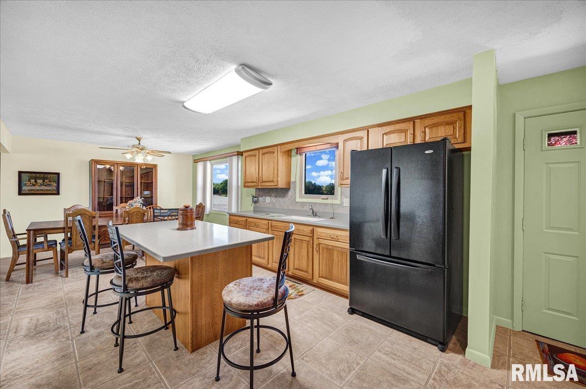 5929 North Heinz Lane Edwards, IL 61528 - Photo 9 of 35 Gallery Image 9
