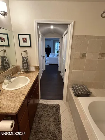 $3,040 | 655 East Riverview Circle, Reno, NV 89509