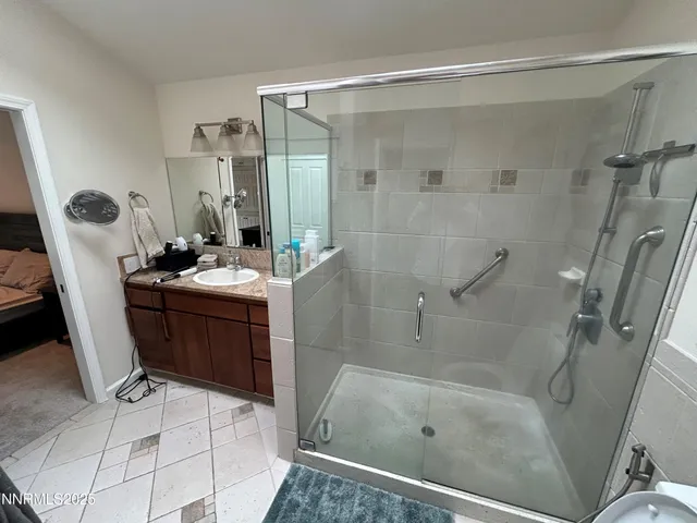 $3,040 | 655 East Riverview Circle, Reno, NV 89509