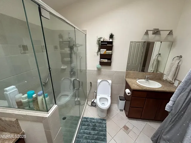 $3,040 | 655 East Riverview Circle, Reno, NV 89509