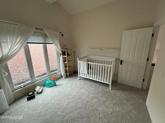 $3,040 | 655 East Riverview Circle, Reno, NV 89509