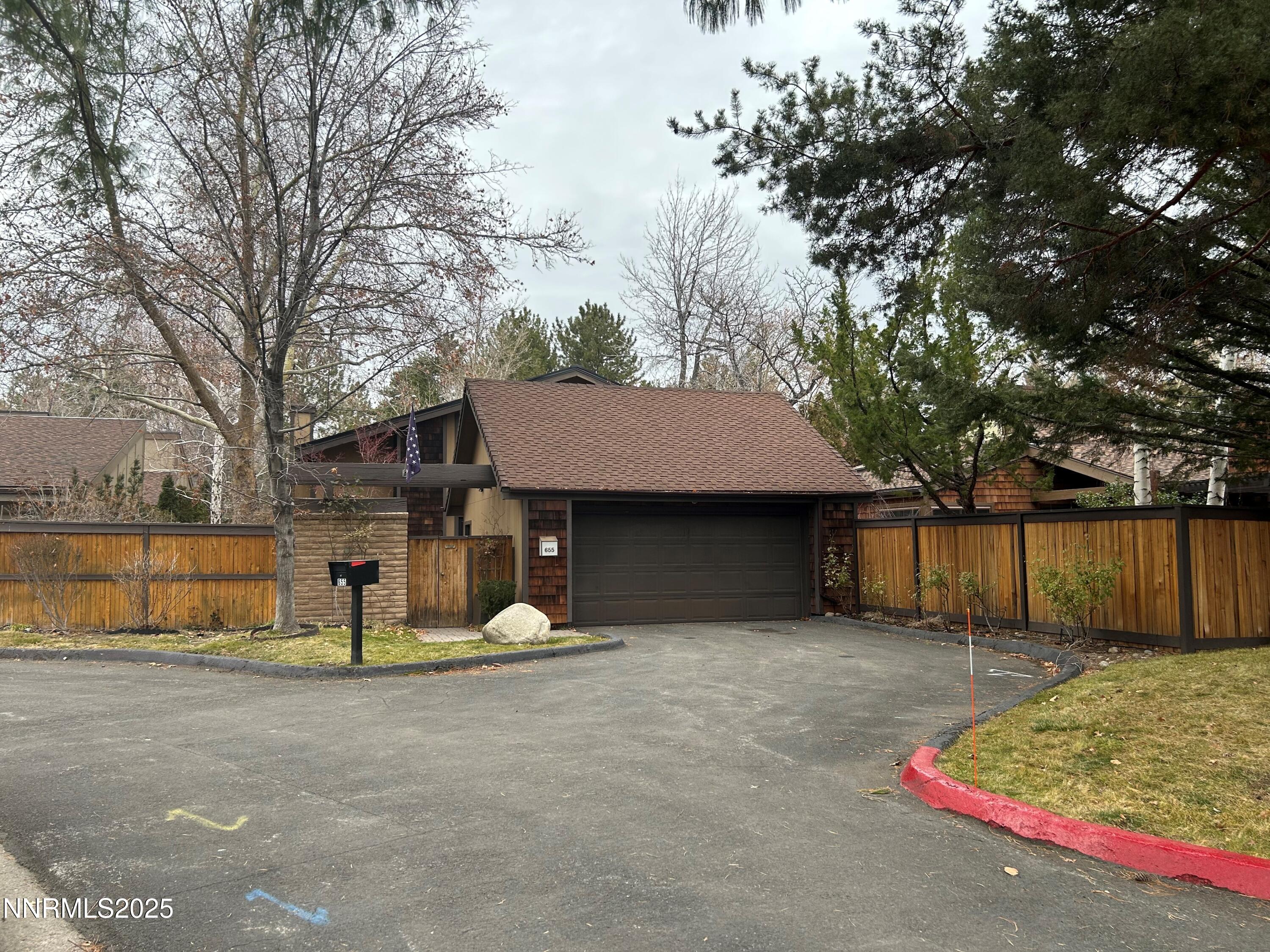 655 East Riverview Circle Reno, NV 89509 - Photo 28 of 40 Exterior Front 6 + driveway